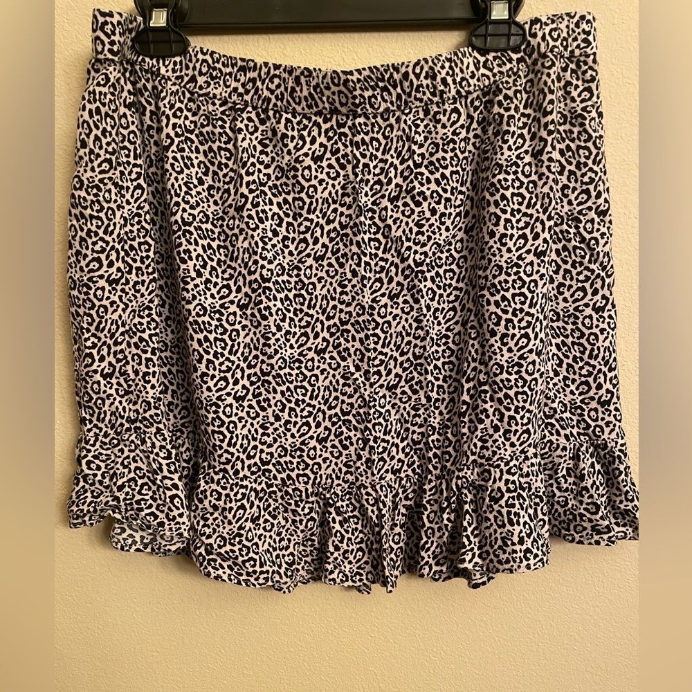 American Eagle black animal print circle skirt Xl